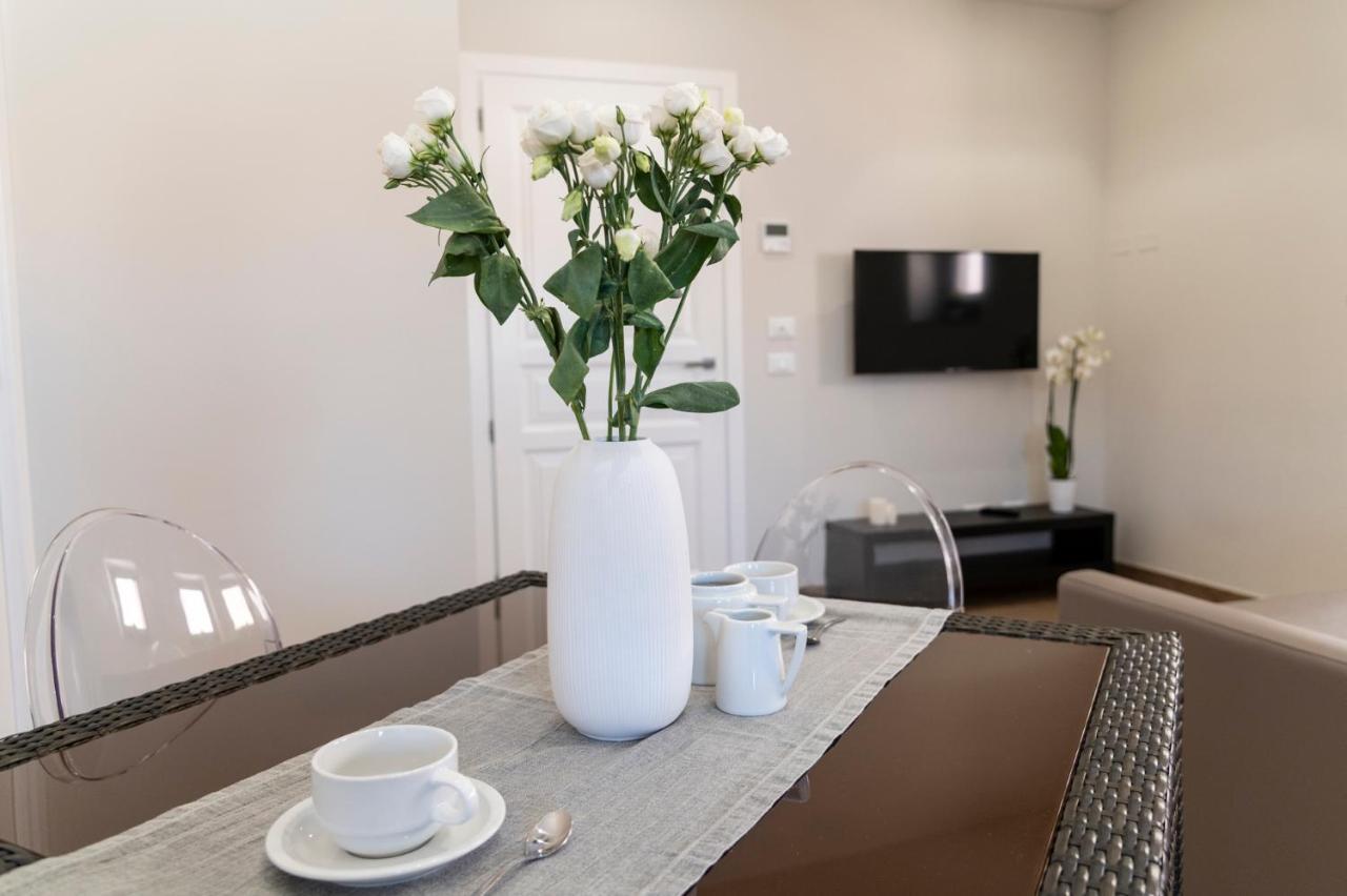 Ruggero Settimo - Room & Suite Palermo Eksteriør bilde